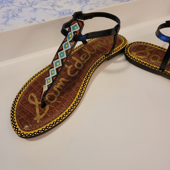 Sam Edelman Gigi t-strap boho sandal painted Aztec tribal print black leather - Picture 8 of 11